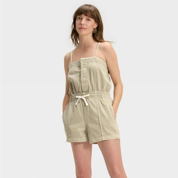 Universal Thread Dresses & Skirts - Universal Thread Beige Romper